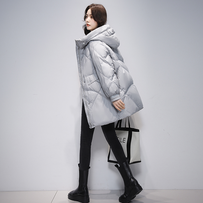 Winter loose glossy down coat long white coat