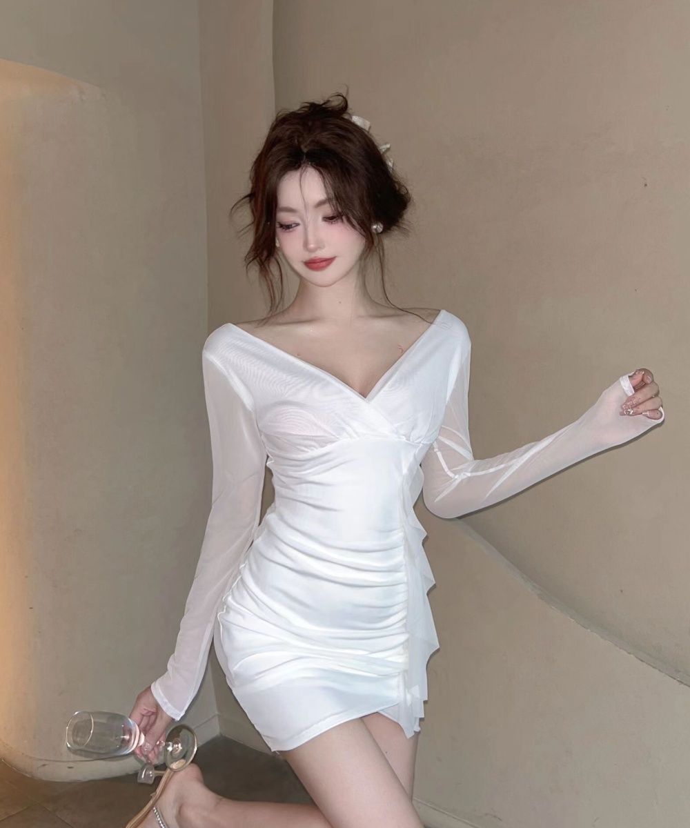 Package hip low-cut sexy long sleeve short dress