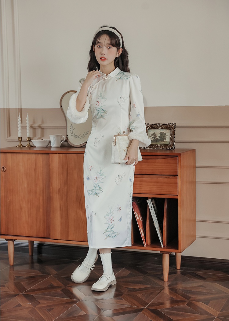 White Chinese style dress autumn and winter cheongsam