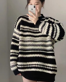 Pullover stripe tops wears outside long big sweater for women