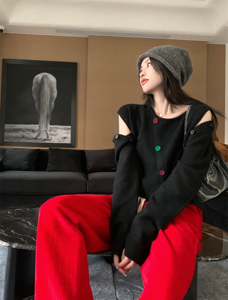 Retro strapless lazy black sweater for women