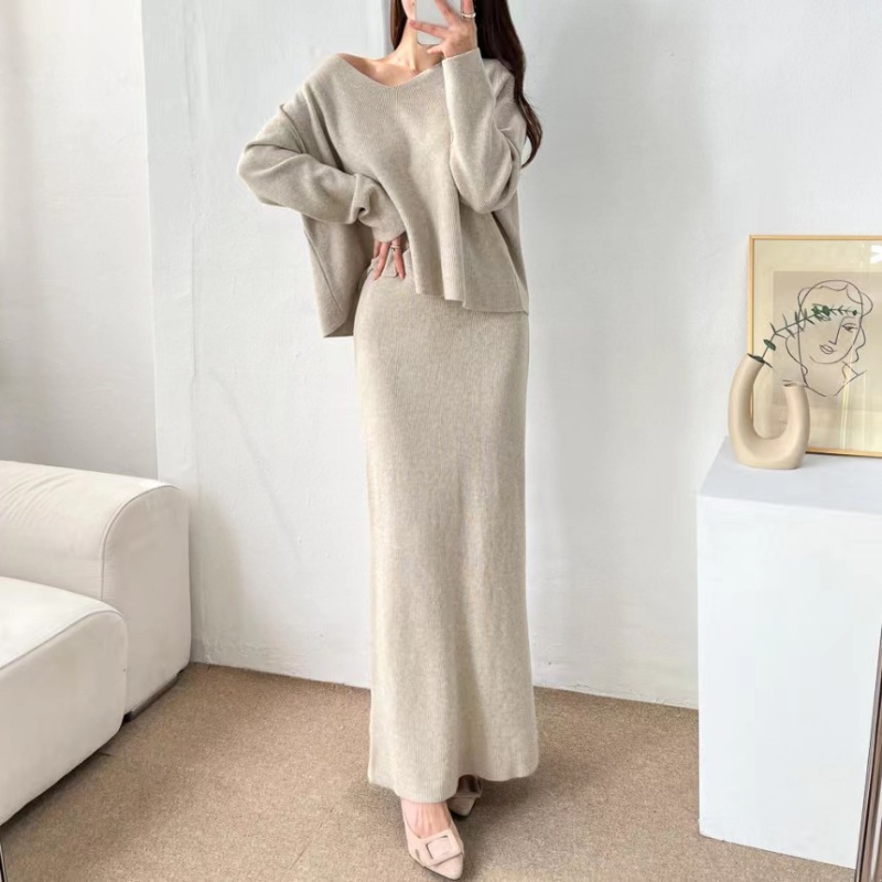 Slim sweater autumn and winter skirt a set for women