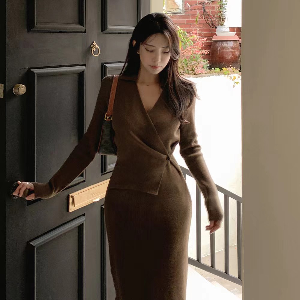 Niche V-neck package hip long sleeve slim Korean style dress