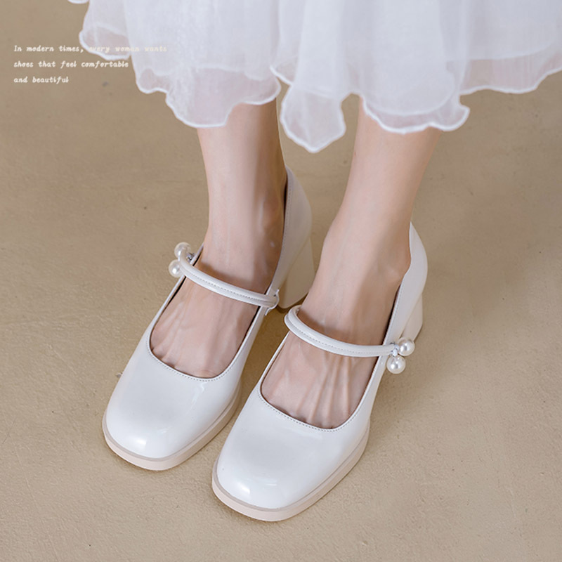 Thick round leather shoes low shoes for women