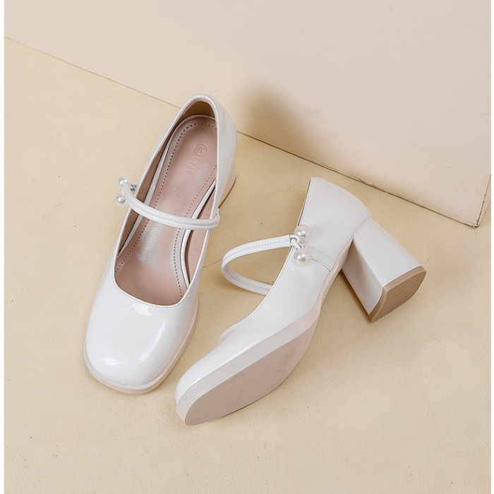 Thick round leather shoes low shoes for women