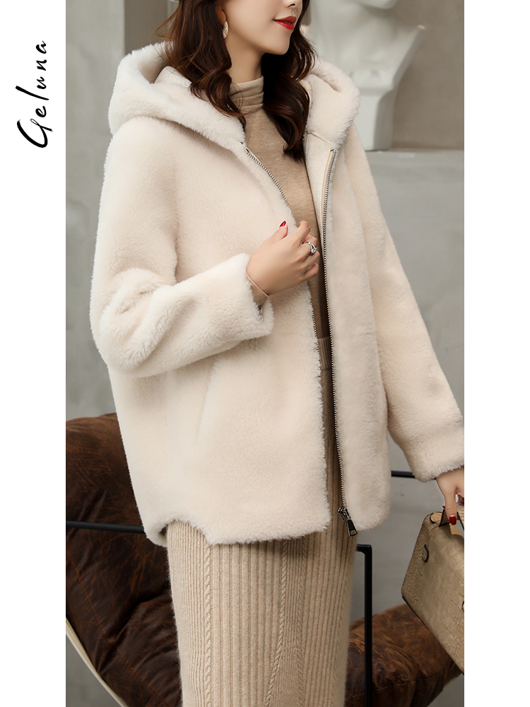 Wool autumn and winter fur coat long hooded overcoat