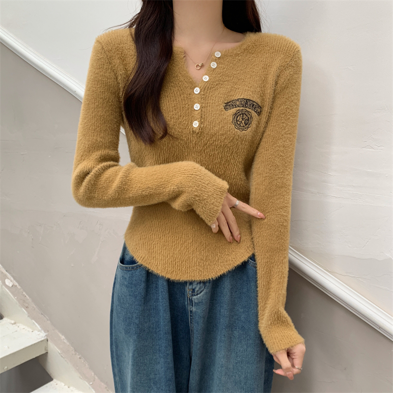 Korean style autumn and winter bottoming sweater for women