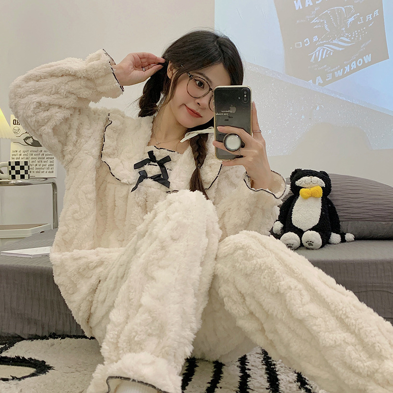 Long hair winter student flannel thick pajamas a set