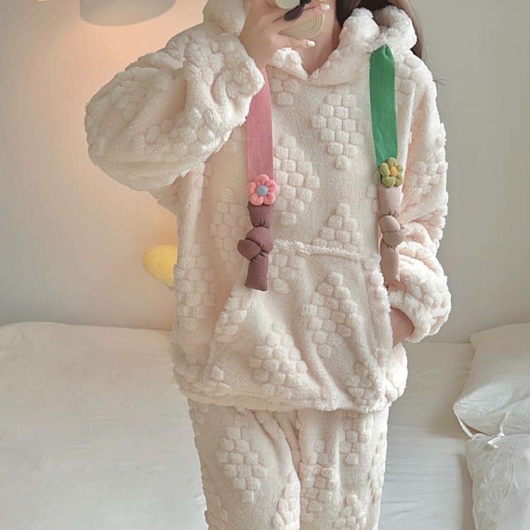 Lovely autumn and winter homewear pajamas a set for women