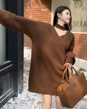 V-neck knitted hollow wear lazy autumn and winter sweater