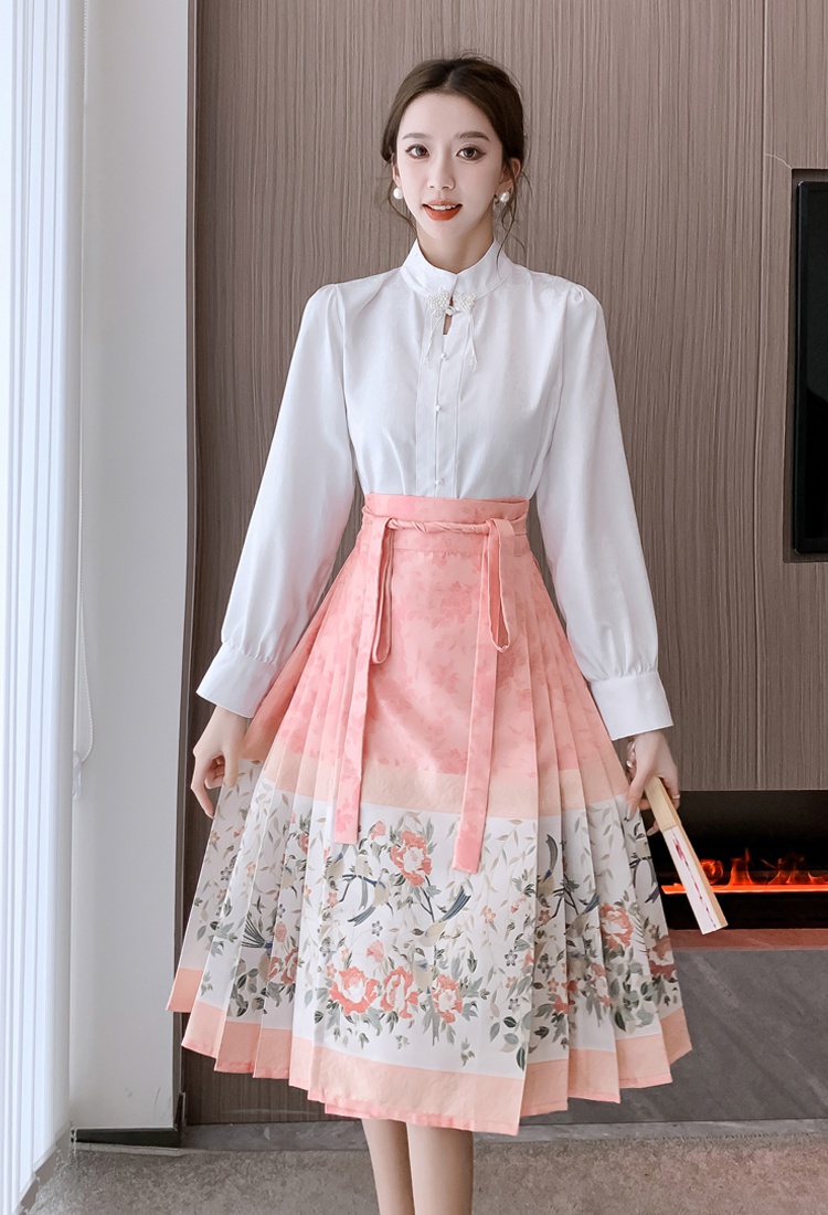 Small fellow Chinese style pink skirt a set