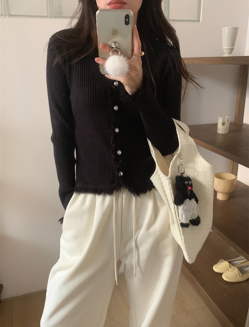 Korean style slim fashion burr bottoming sweater