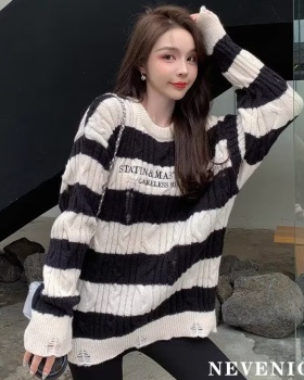 Couples retro pullover autumn and winter stripe sweater for women