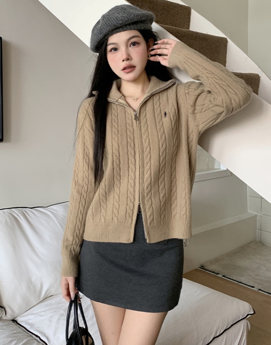 Embroidery thick knitted autumn and winter cardigan
