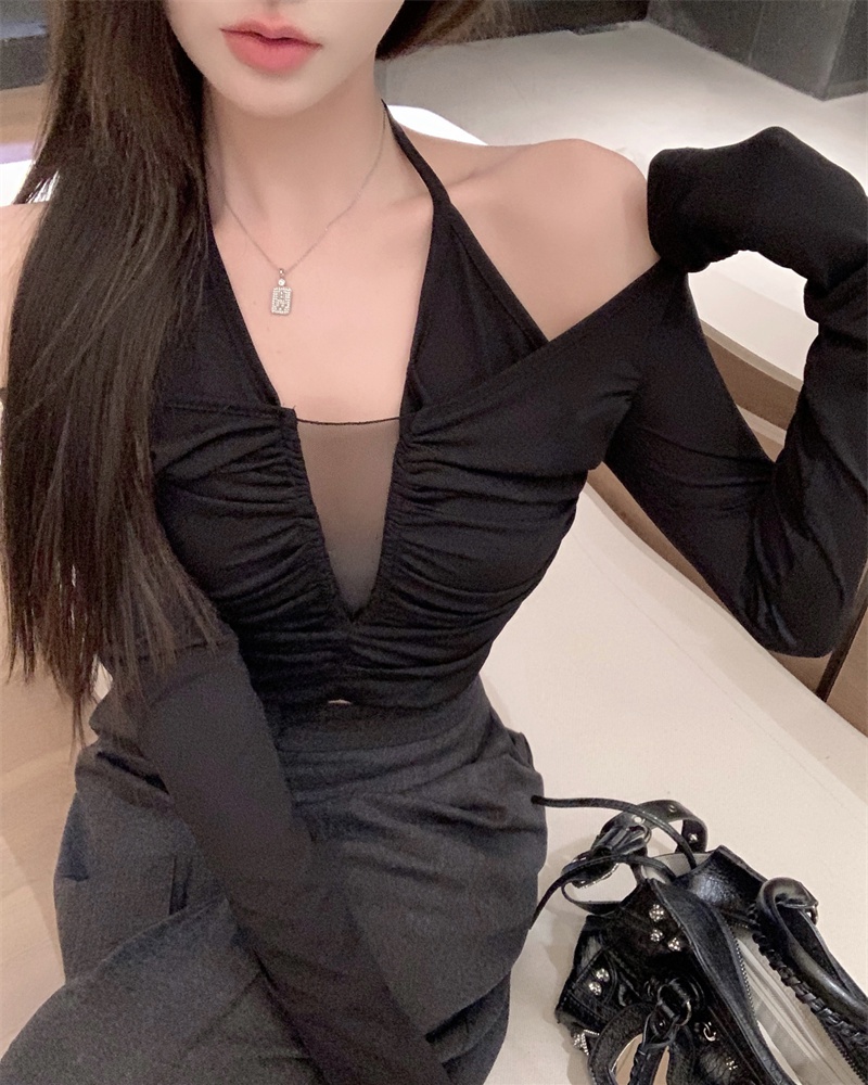 Flat shoulder Korean style halter V-neck sexy tops