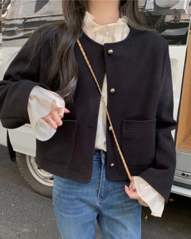 Short black temperament coat woolen Hepburn style tops