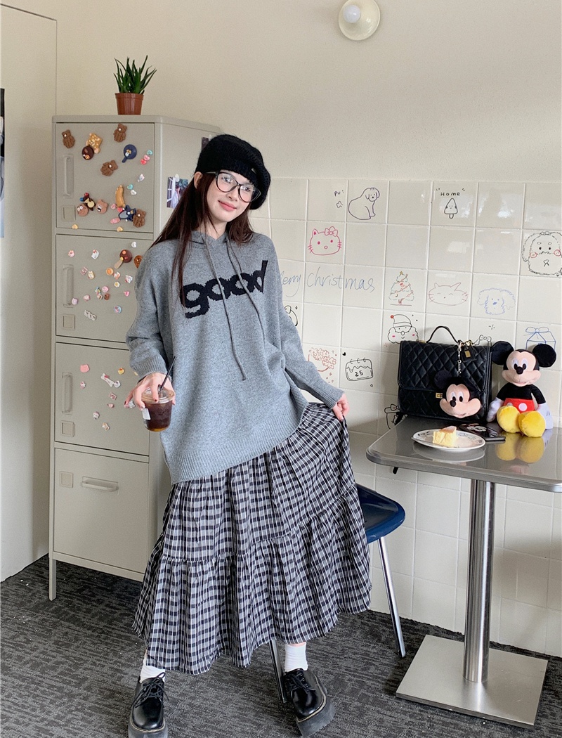 Gray hooded letters skirt pullover plaid sweater