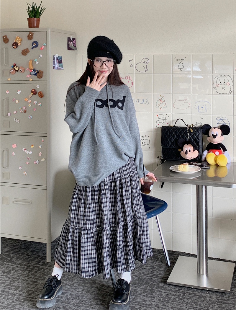 Gray hooded letters skirt pullover plaid sweater