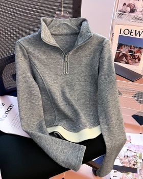 Autumn and winter hoodie small fellow T-shirt for women