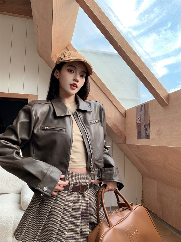 Fashion locomotive leather coat zip short jacket for women