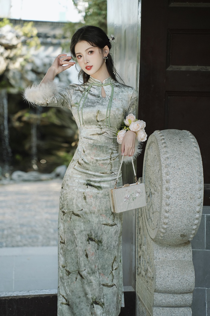 Winter elmo sleeve dress retro plus velvet cheongsam
