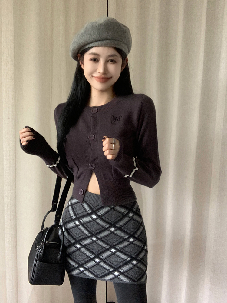 Knitted package hip skirt college style cardigan