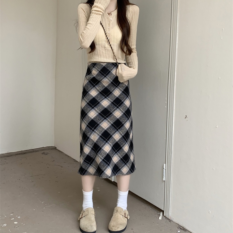 Autumn and winter high waist A-line plaid woolen skirt