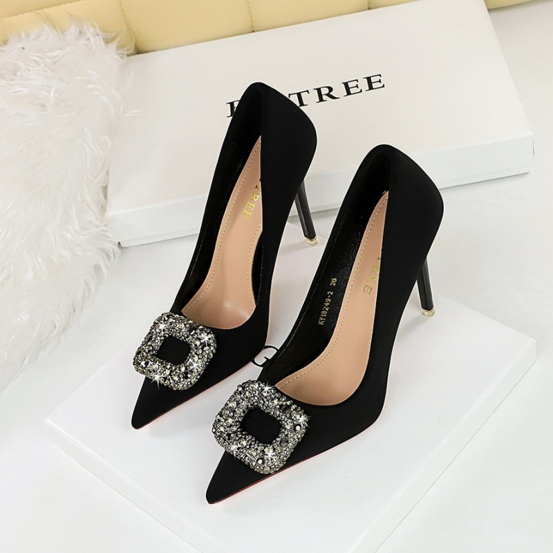 Satin low shoes metal buckles high-heeled shoes