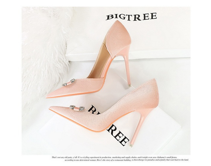 Pointed low high-heeled shoes broadcloth thick shoes