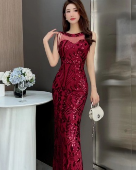 Host tassels temperament wine-red banquet dress