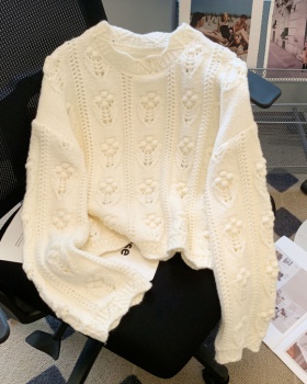 Hollow long sleeve spring sweater