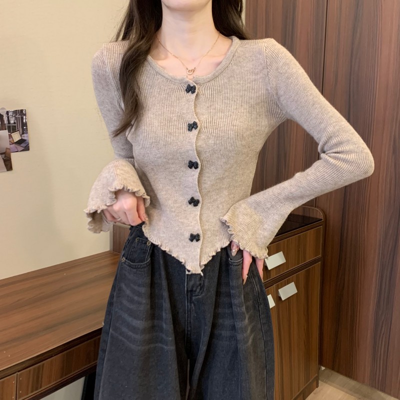 Wood ear slim autumn and winter butterfly buckle tops