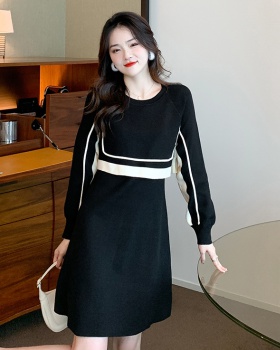 Autumn and winter dress Pseudo-two sweater dress