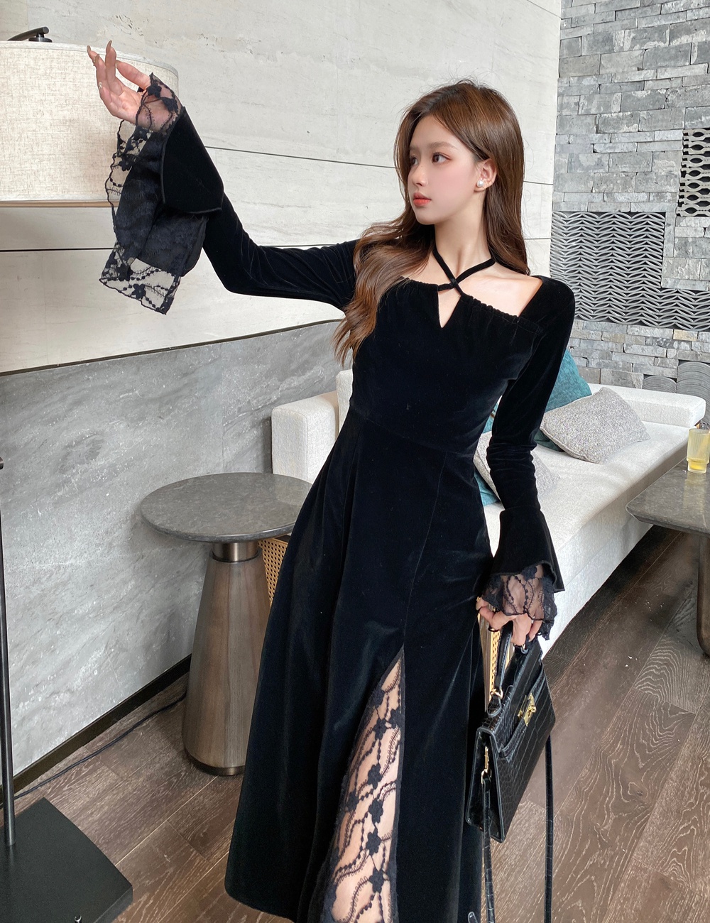 Black lace velvet halter large yard split dress for women