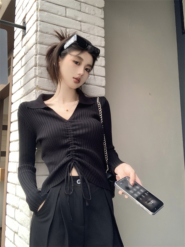 Knitted France style V-neck black slim bottoming shirt