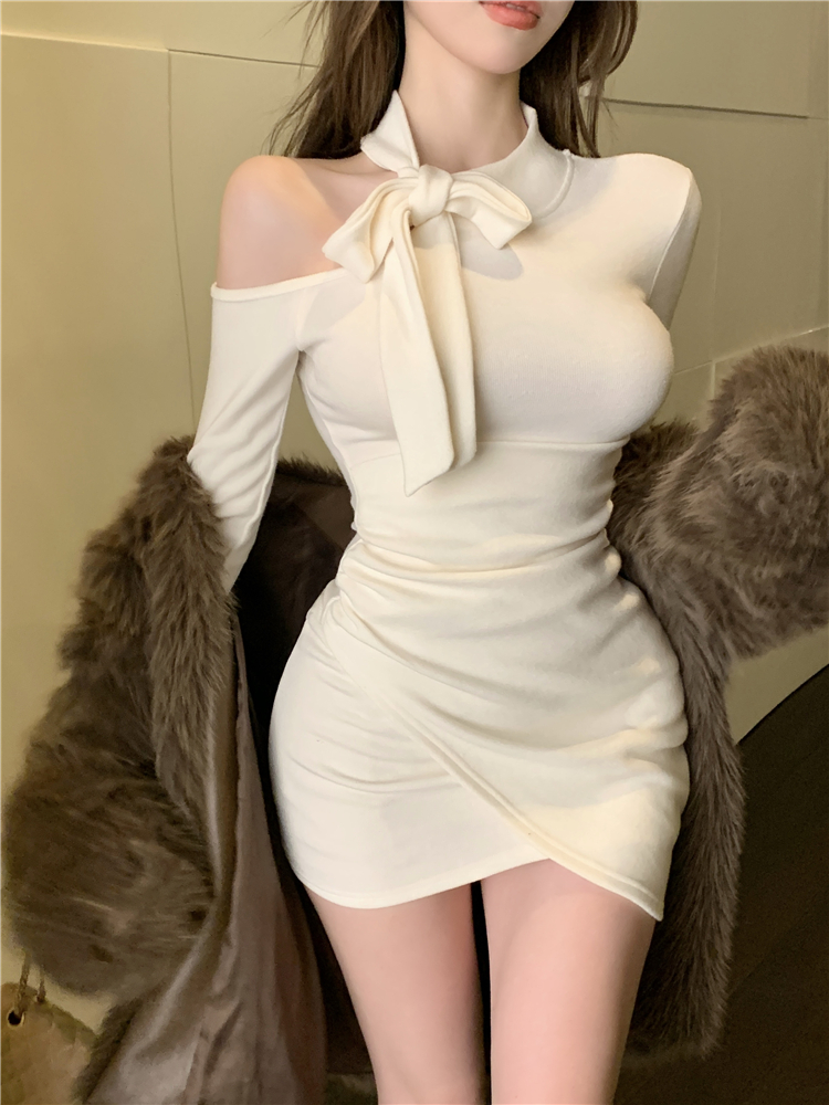 Hollow enticement slim T-back long sleeve bow dress