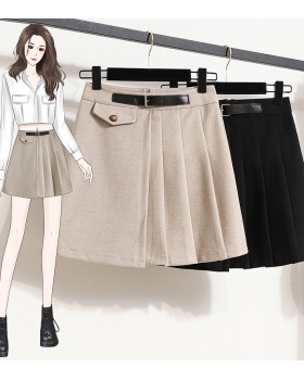 Pleated culottes small fellow short skirt