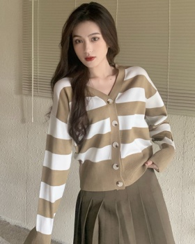 Long sleeve autumn and winter coat stripe knitted cardigan
