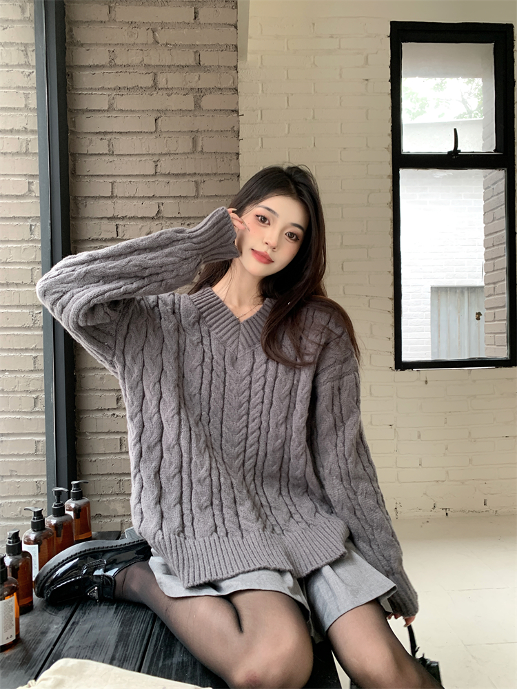 Knitted twist loose tops lazy retro V-neck sweater for women