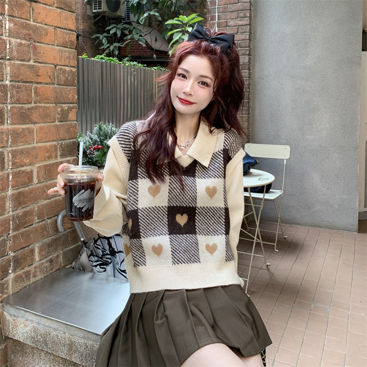Short spring knitted vest V-neck plaid waistcoat