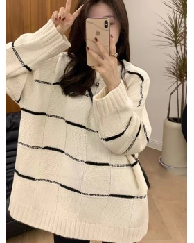 Long sleeve sweater autumn and winter tops for women