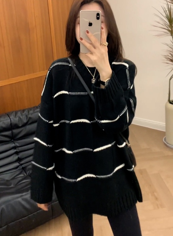 Long sleeve sweater autumn and winter tops for women