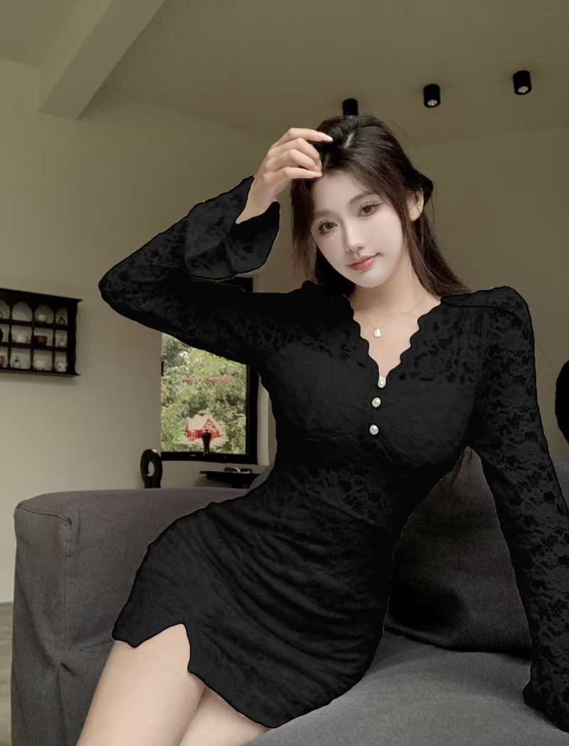 V-neck autumn and winter bottoming dress for women