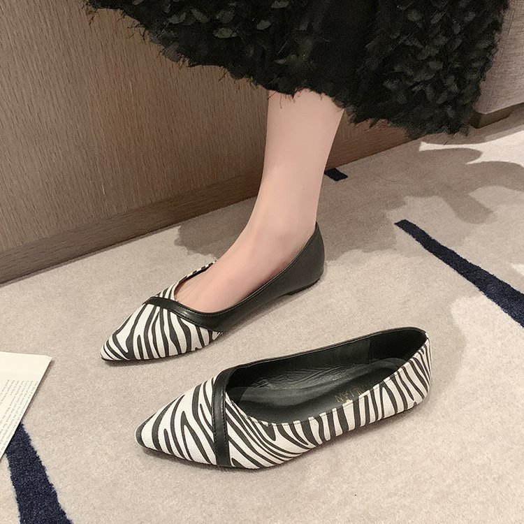 Korean style low flattie pointed spring and autumn shoes