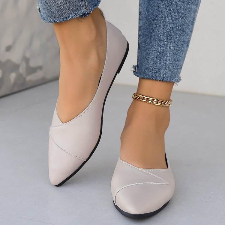 Pointed European style shoes low flattie for women