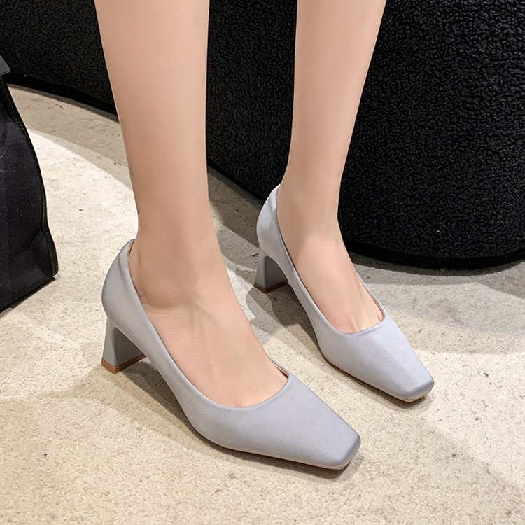 Low fashion shoes Korean style high-heeled shoes