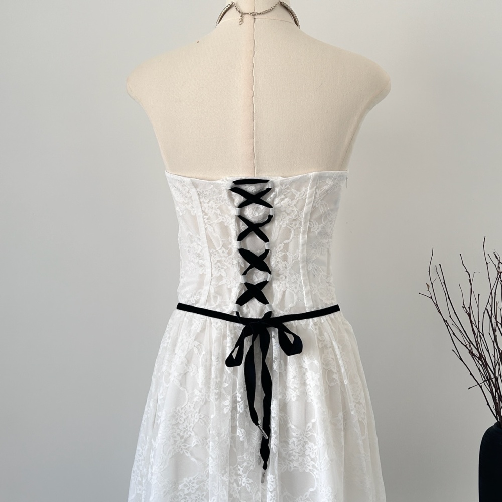 Lace white slim wrapped chest winter dress