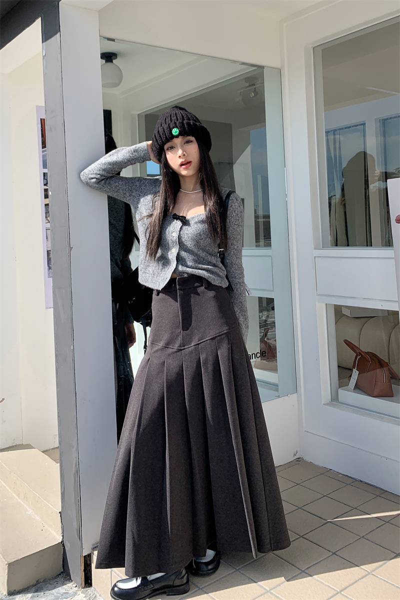 Retro woolen winter A-line pleated slim skirt for women