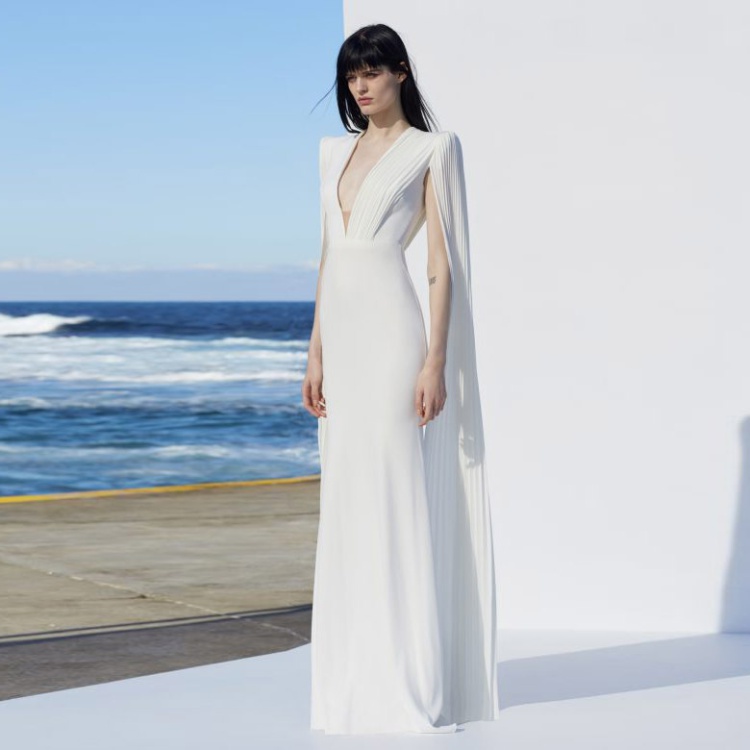 V-neck sleeveless long dress white formal dress for women