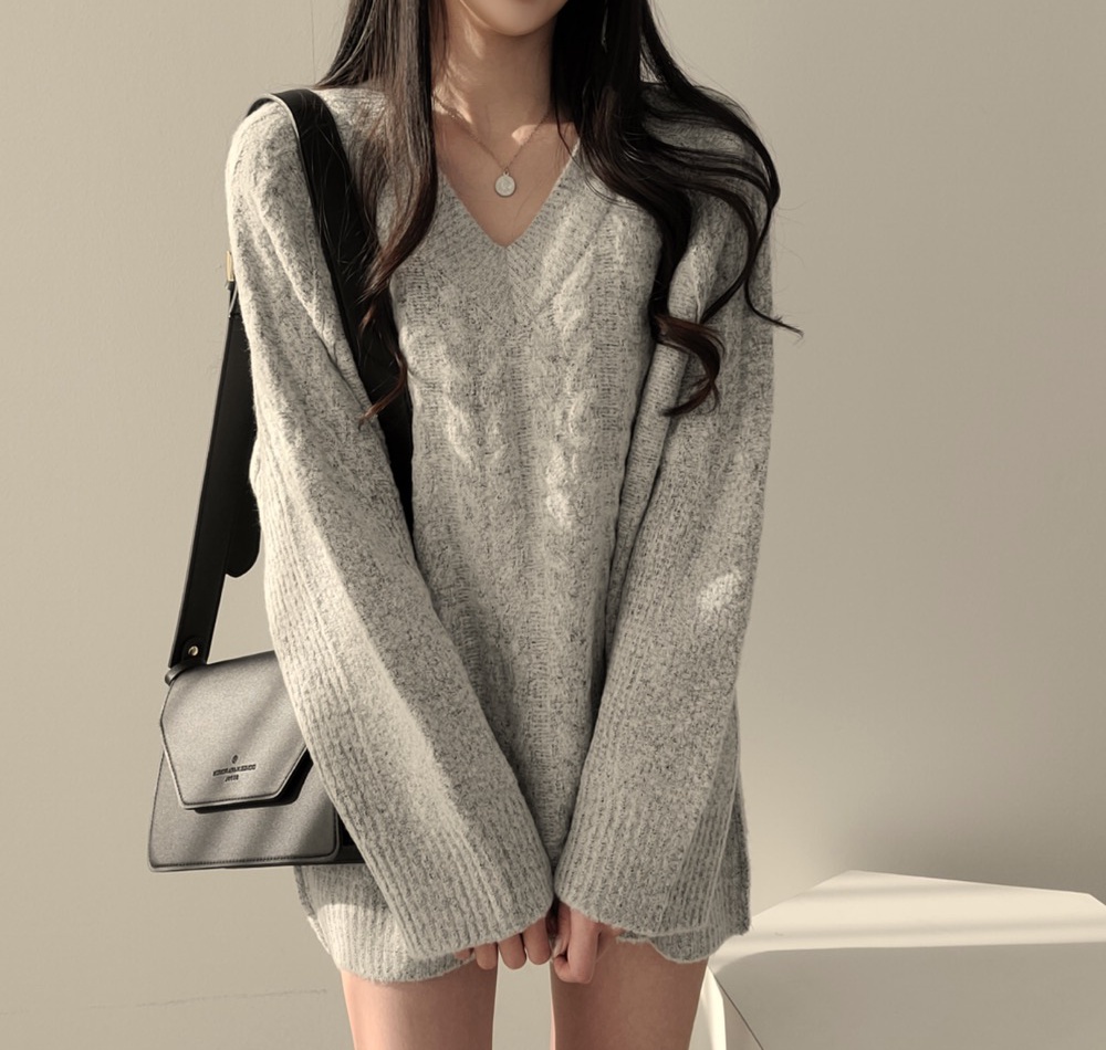 Korean style twist long V-neck sweater